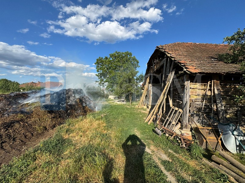 gunoi incendiu pompieri (3).jpg