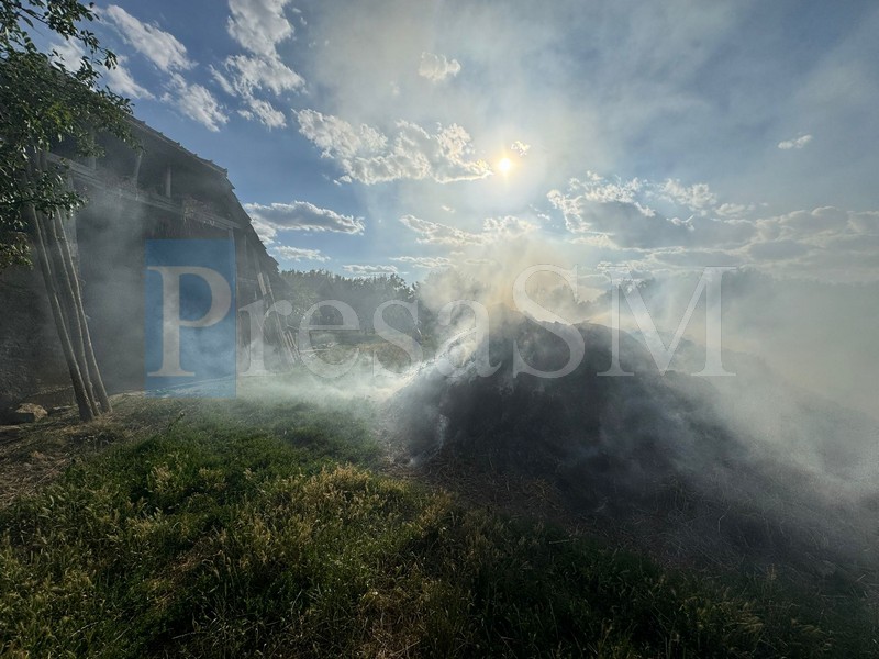 gunoi incendiu pompieri (1).jpg