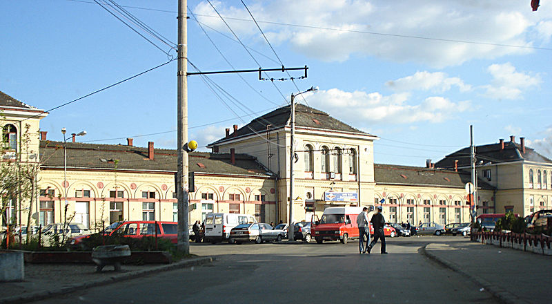 CFR a promis, dar nimic! Reabilitarea Gării Satu Mare e praf în vânt