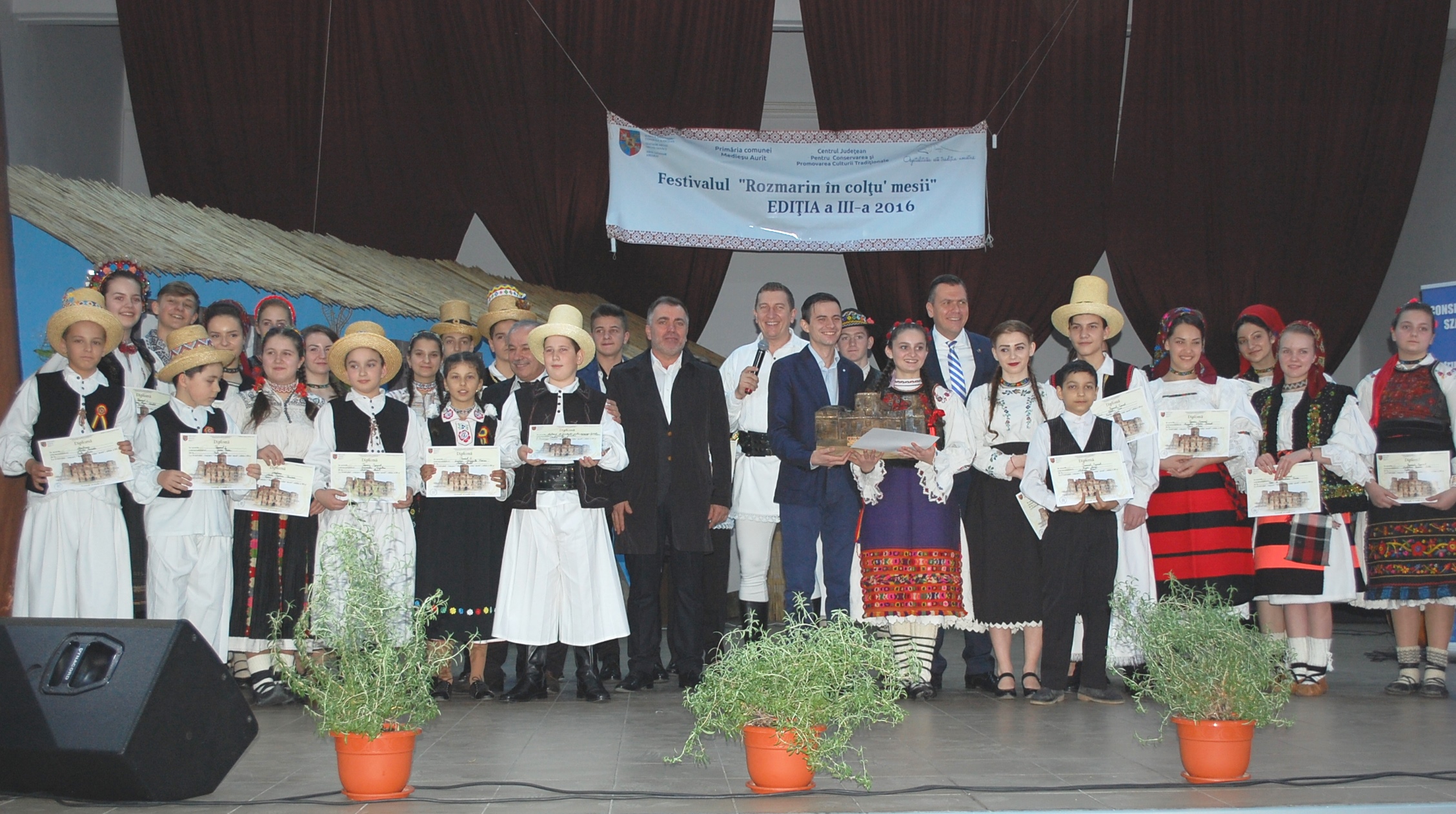 Premii pentru folclor. Marcela Loțin, marea câștigătoare