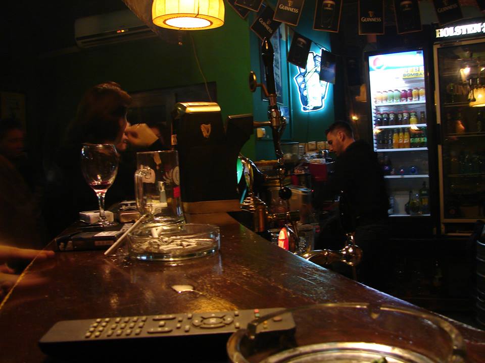 Legea ANTIFUMAT și VECINII au CONDAMNAT primul local în Satu Mare