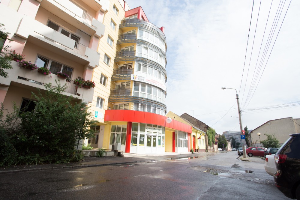 REVOLTA unei sătmărence. ATACATĂ în plin CENTRU, NIMENI nu a reacționat