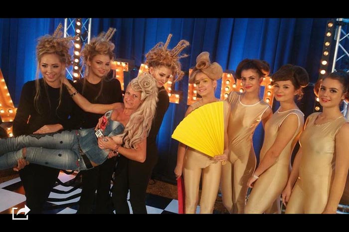 Hair design, ridicat la rang de SPECTACOL. SĂTMĂREANCA care a CUCERIT ”Românii au talent”