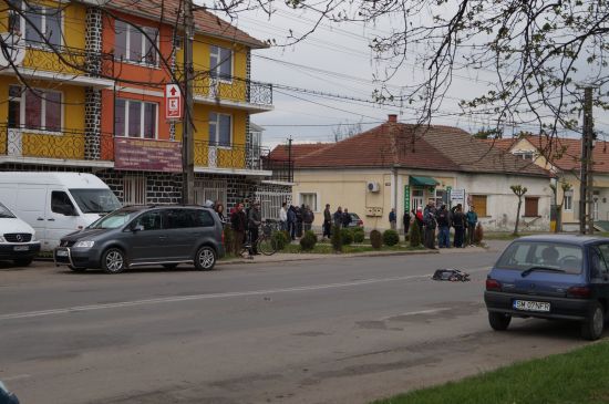 Un nou accident în Carei. Femeie lovită cu mașina de o altă femeie