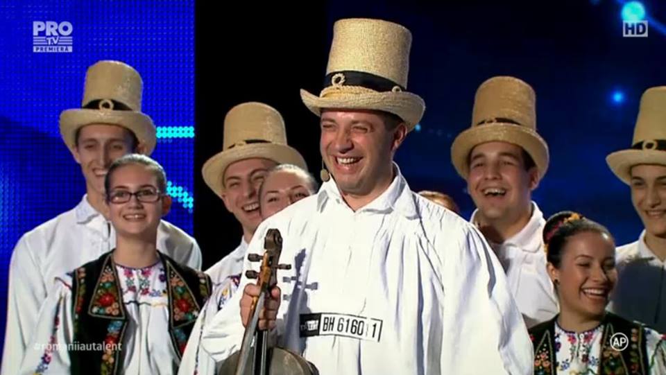 Reprezentație EXCEPȚIONALĂ a celor 17 careieni de la CEATĂRA la ”Românii au talent”. PATRU de ”DA” și merg mai DEPARTE
