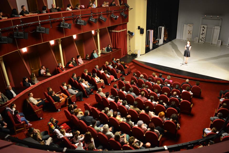 Teatrul de Nord se va SEPARA pe criterii ETNICE?! Secția ROMÂNĂ și MAGHIARĂ își vor spun ADIO?!