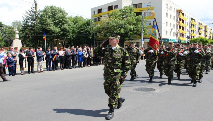 Ziua Independenţei, Ziua Victoriei şi Ziua Europei, MARCATE la Satu Mare (FOTOGALERIE)