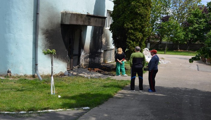 INCENDIU la Căminul de bătrâni din Carei. ZECI de persoane, EVACUATE de urgență (FOTOGALERIE)