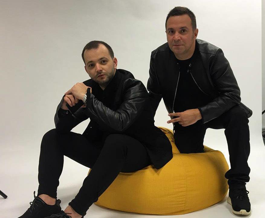 Acuzaţii de RASISM. Un SĂTMĂREAN i-a RECLAMAT pe Daniel Buzdugan şi Mihai Morar la CNA