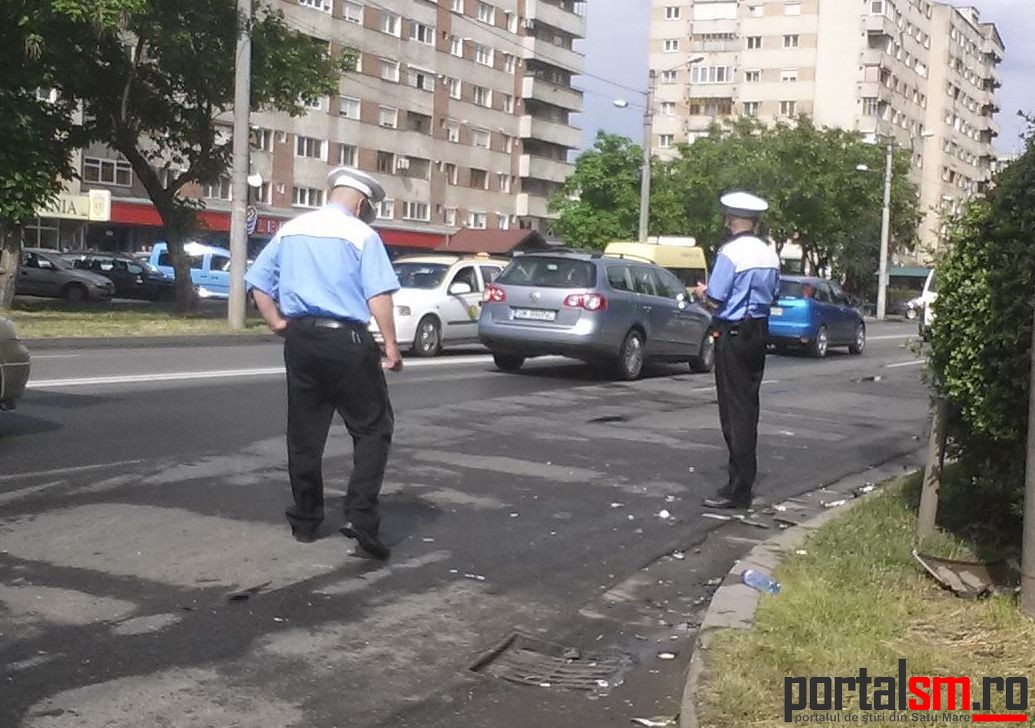 BĂTAIE între șoferi pe Drumul Careiului! PUMNI, parbrize SPARTE și FURT