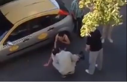 Minoră, de 12 ani, LOVITĂ de o maşină în municipiul Satu Mare (FOTO&VIDEO)