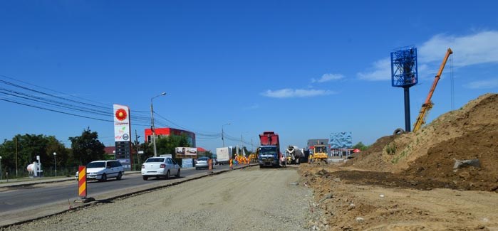 BLOCAJ pe Drumul Careiului. COZI de SUTE de metri la intrare în Satu Mare