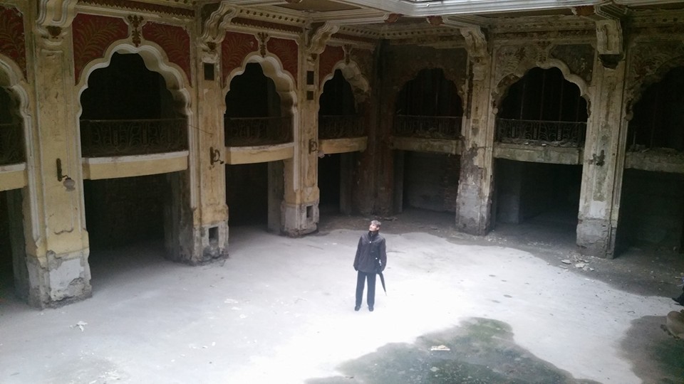 Bătaie de joc?! Autoritățile județene se fac că NU cunosc ”Hotelul Dacia”