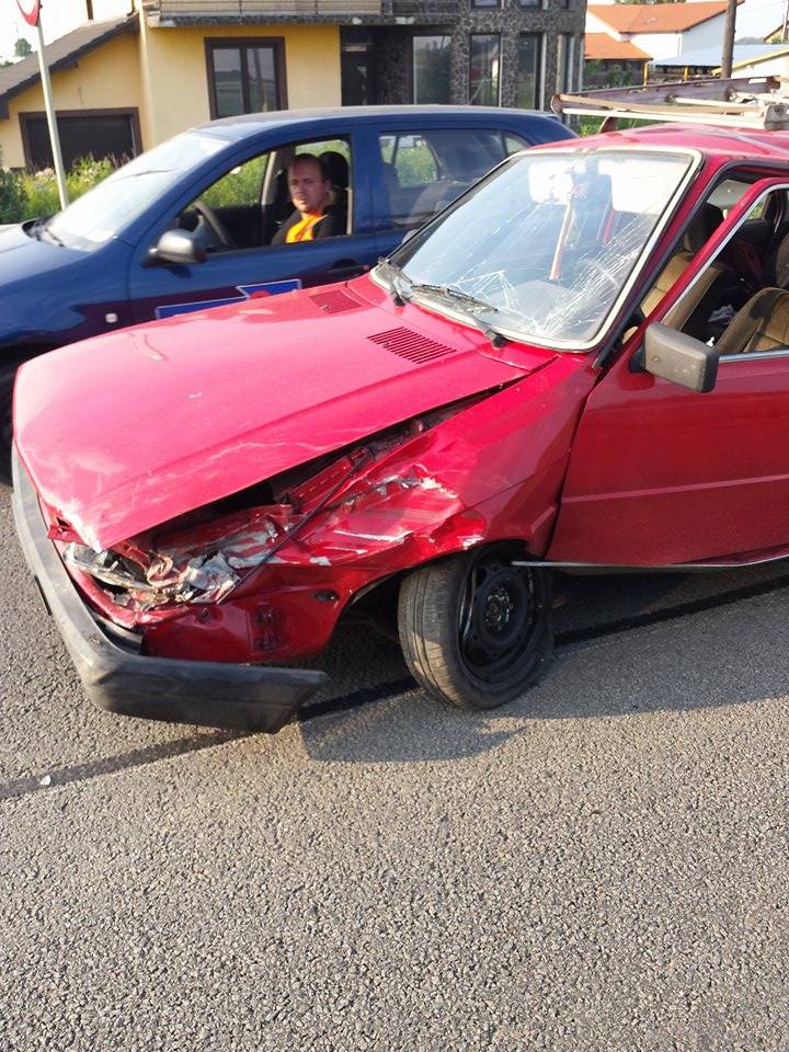 AMBUTEIAJUL de pe Drumul Careiului a PRODUS primul accident (FOTO)