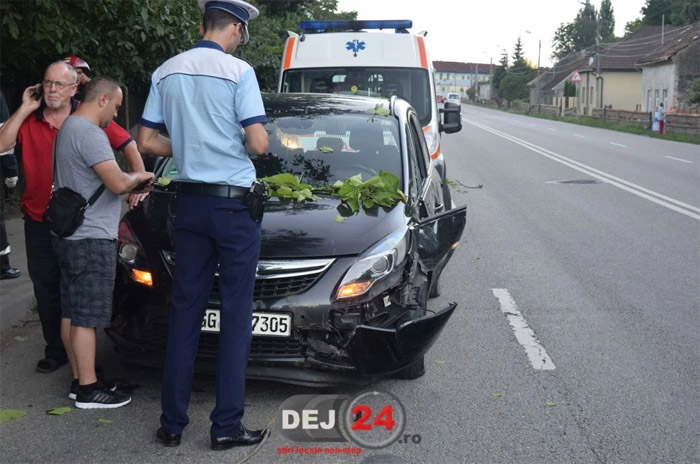 Un sătmărean a intrat cu TIR-ul într-o mașină PLINĂ cu cetățeni germani (FOTO&VIDEO)