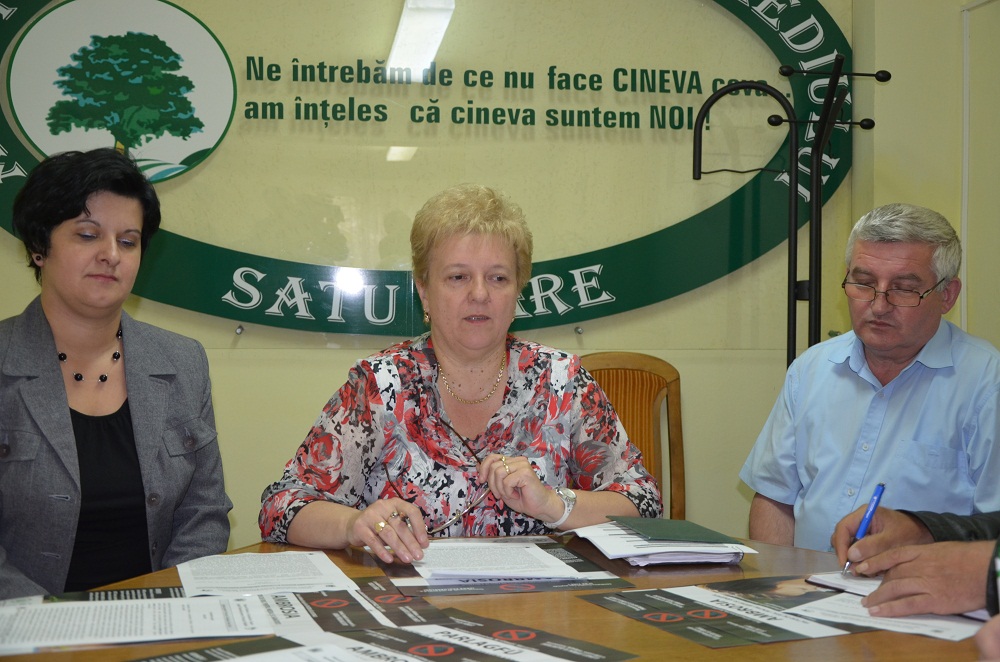 POLUARE în Satu Mare! Primul director de instituție care PROTESTEAZĂ public alături de SĂTMĂRENI