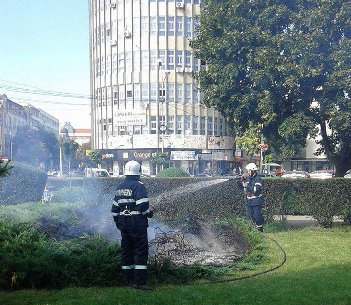 INCENDIU în centrul Sătmarului! Persoanele fără adăpost, SUSPECȚII principali! (FOTO)