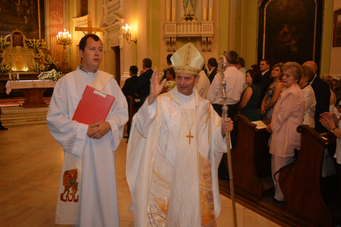 Biserica Sf. Iosif de Calasanz din Carei a fost resfinţită la finalizarea lucrărilor de reabilitare