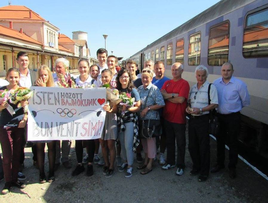 Campioana olimpică Simona Pop a REVENIT acasă! A ajuns AZI în Satu Mare (FOTOGALERIE)