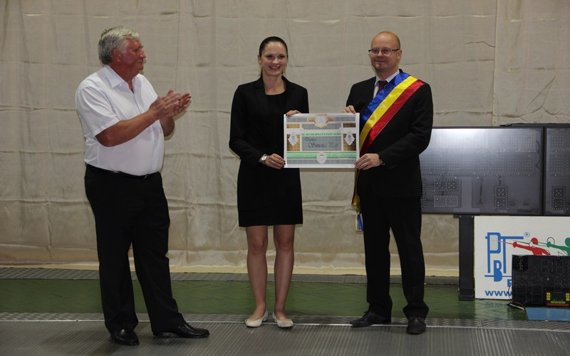 Simona Pop a primit titlul de Cetățean de Onoare! SĂTMĂREANCA a UNIT toți sătmărenii! (FOTOGALERIE)