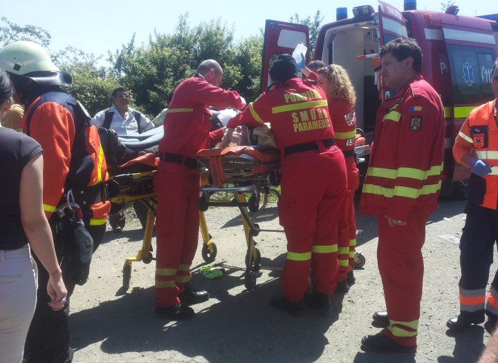 Angajații SMURD Satu Mare, agresați verbal de un tânăr. Polițiștii au stat și s-au uitat!