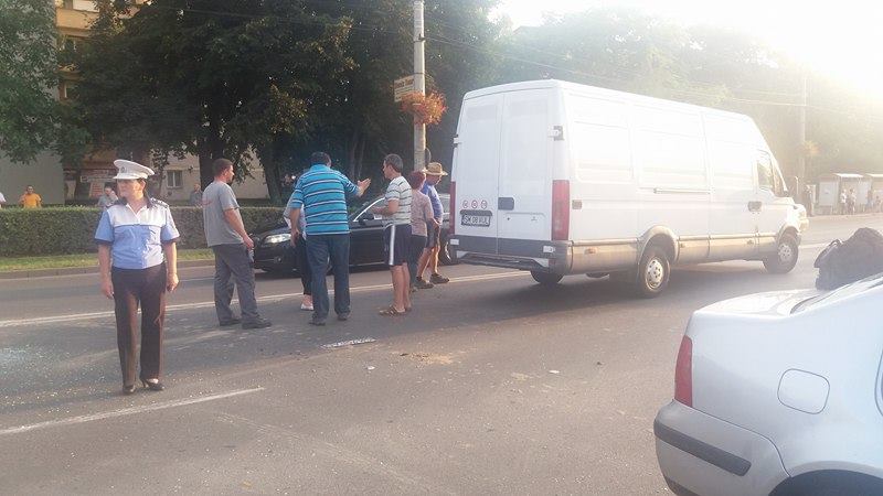 ACCIDENT în LANȚ pe Drumul Careiului! Un autobuz, un microbuz și un autoturism au fost AVARIATE (FOTO&VIDEO)