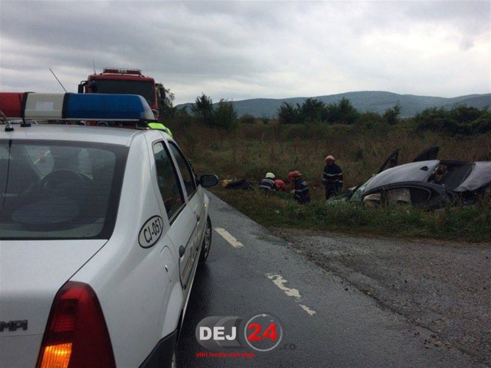 Un puștan, de 19 ani, a provocat un accident rutier. DOI minori au fost răniți