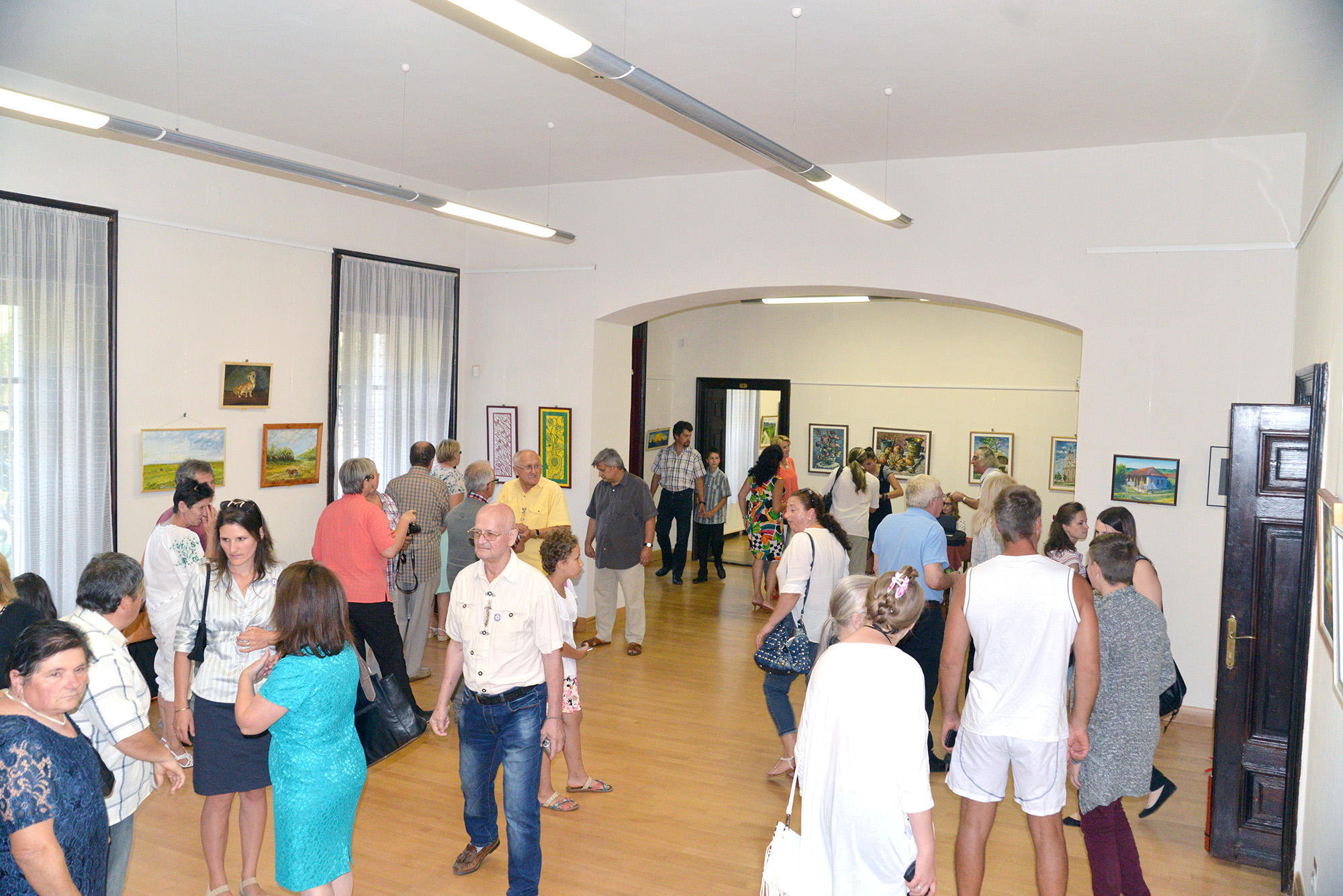 Expoziție de artă plastică a Asociației Artistice „Câmpia Mureșană” la Carei