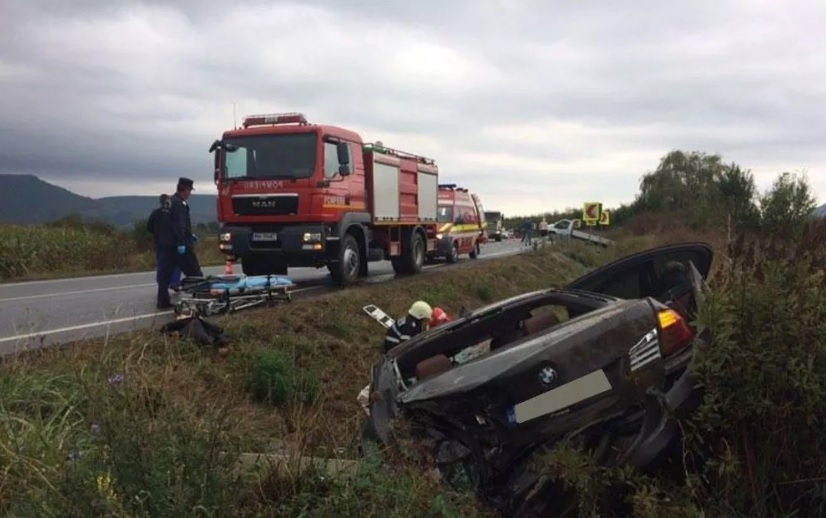 Sătmăreancă RĂNITĂ într-un GRAV accident de circulație! A intrat cu mașina într-un TIR (FOTO&VIDEO)