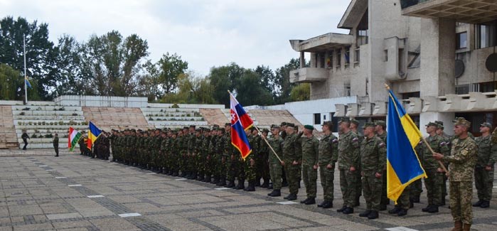 Angajări în Armată, în Satu Mare. Ajung doar zece clase, fără examen de admitere