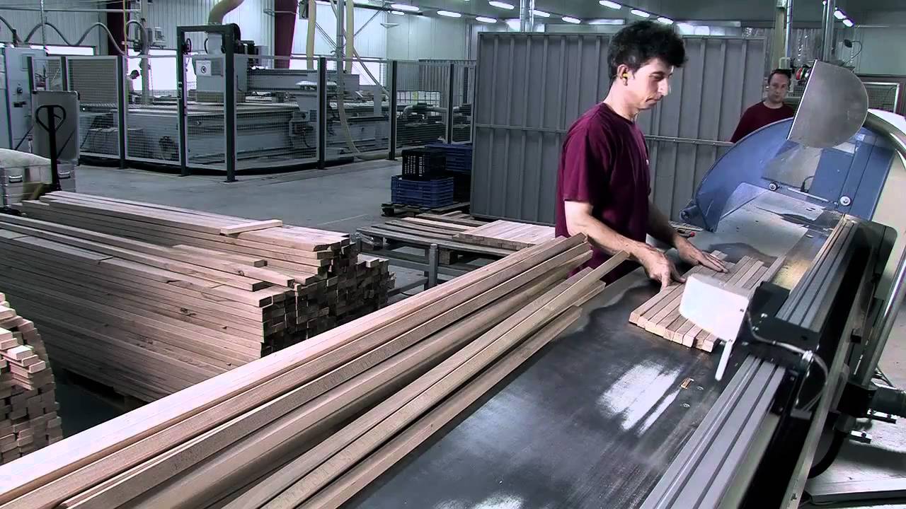 Fabrica din Foieni a fost adaptată la un schimb, care oferă o bază pentru siguranţa locurilor de muncă pe termen lung