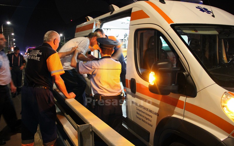 Un bărbat a vrut să se ARUNCE de pe Podul Golescu în AJUNUL Crăciunului