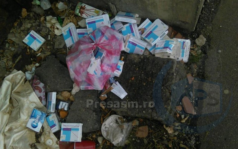 EXCLUSIV! ZECI de cutii de STUPEFIANTE, găsite în centrul Sătmarului!