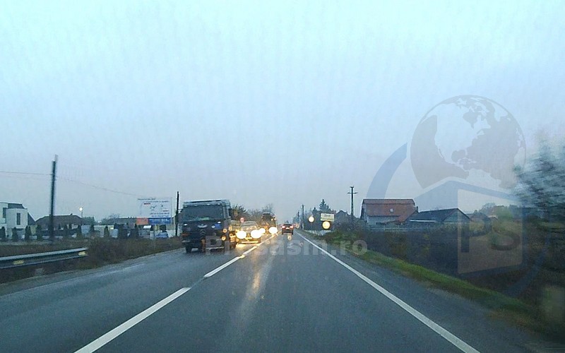 REVOLTĂTOR! Mașină ABANDONATĂ în mijlocul drumului. Poliția nu a mai apucat să INTERVINĂ! A urmat accidentul (FOTO)