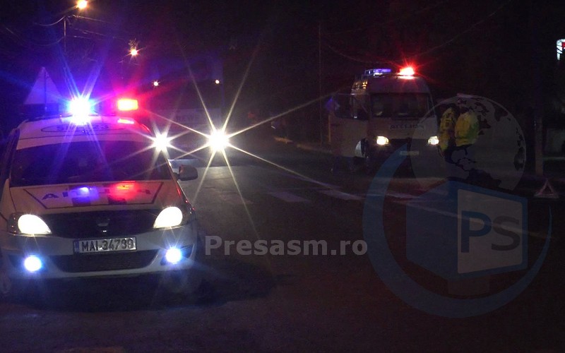 Pieton accidentat GRAV. Lovit de o CAMIONETĂ