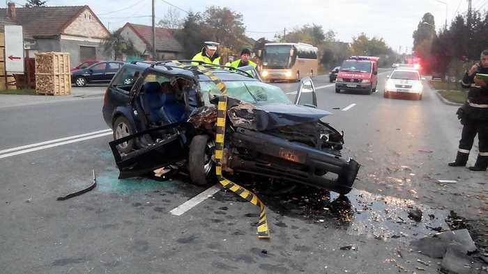 De la nuntă din Satu Mare la Urgențe. Accident cu PATRU victime (FOTO)