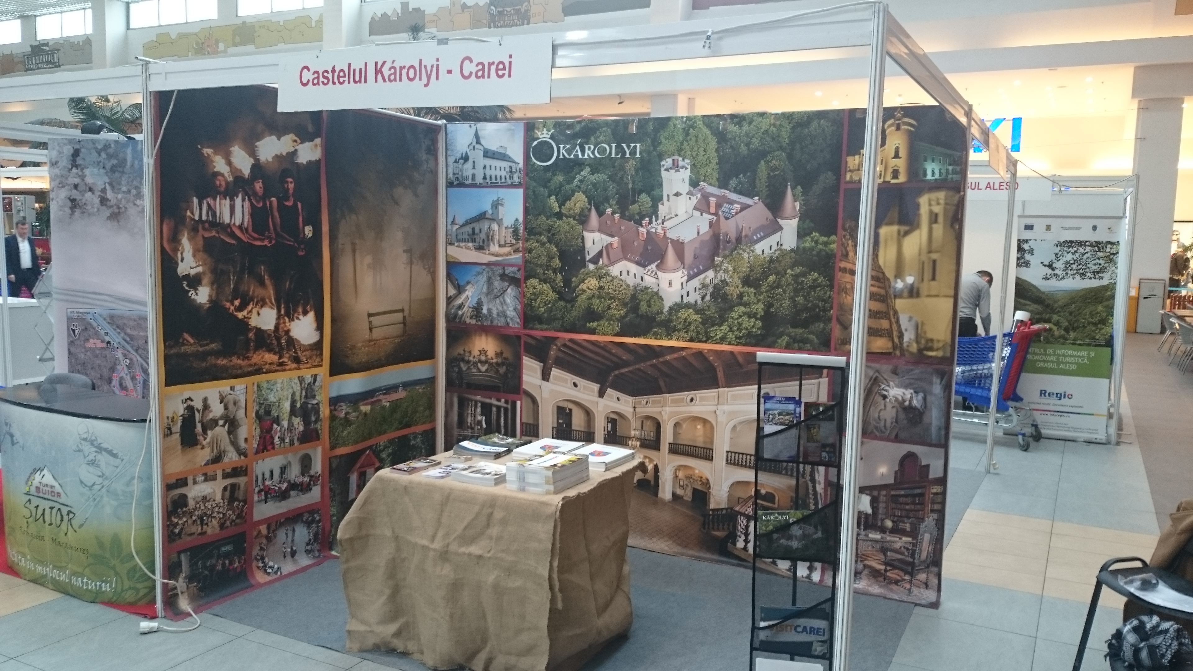 Castelul Károlyi este promovat în cadrul Târgului de Turism ”Touristica” din Cluj