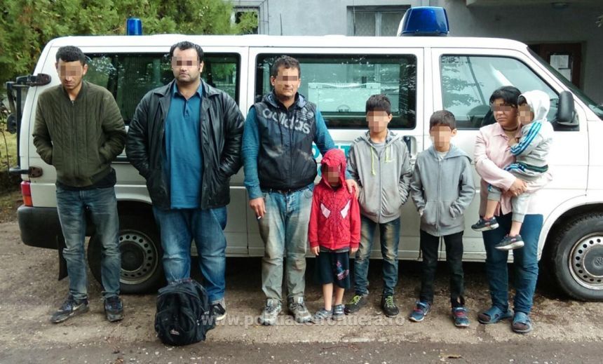 A început marea MIGRAȚIE?! ZECI de refugiați s-au îndreptat spre județul Satu Mare