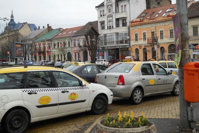 Oșeanul care a ”ȚÂPURIT” tot Sătmarul dintr-un taxi. Sumă FABULOASĂ plătită taximetristului (VIDEO)