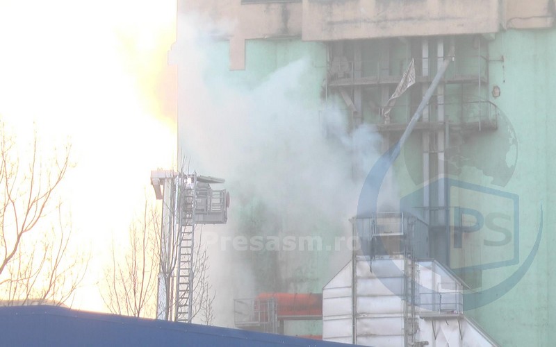 INCENDIU la un depozit de cereale din municipiul Satu Mare (FOTO&VIDEO)