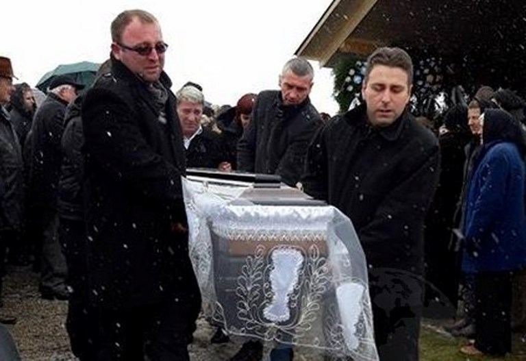 Tânărul mort la Spitalul Județean, condus pe ultimul drum (FOTO)
