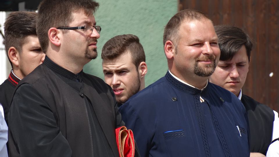 Curaj! Un preot sătmărean le cere credincioșilor să fie verticali (VIDEO)