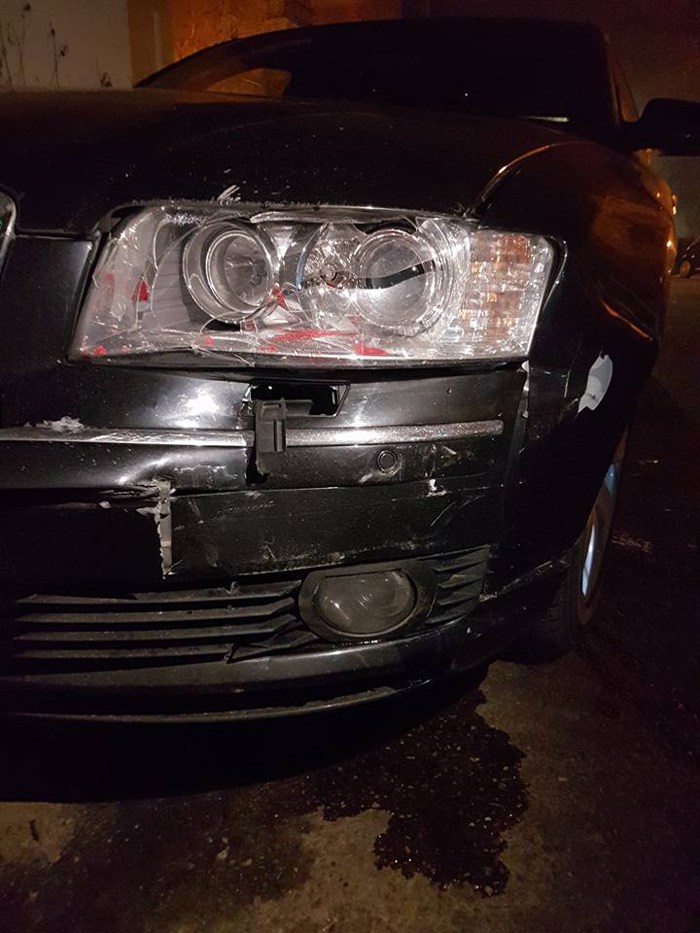 Coșmarul din parcare. O familie din Satu Mare și-a găsit mașina avariată (FOTO)