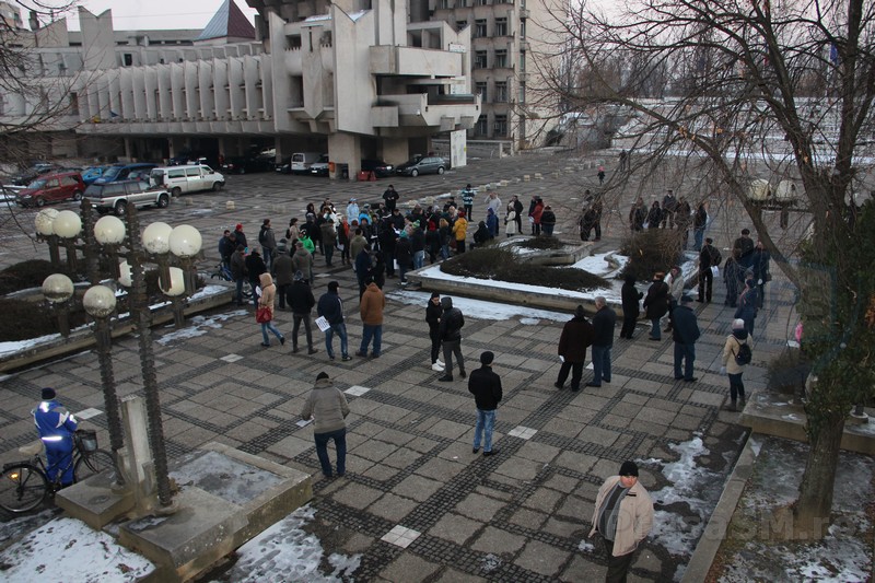 Partidul lui Tokes Laszlo, protest în fața Prefecturii Satu Mare. Cere respectarea drepturilor minorităților