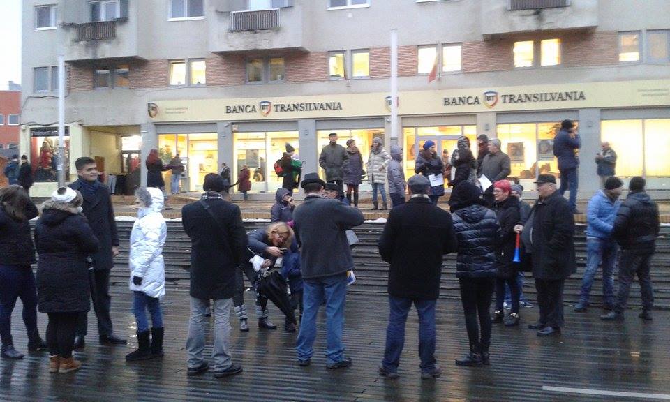 A treia zi de proteste la Satu Mare! Nici ploaia nu a oprit acțiunea (FOTO&VIDEO)