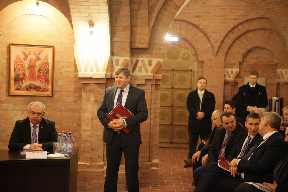 Buget 2017. Personalul neclerical nu mai este plătit din contribuțiile credincioșilor