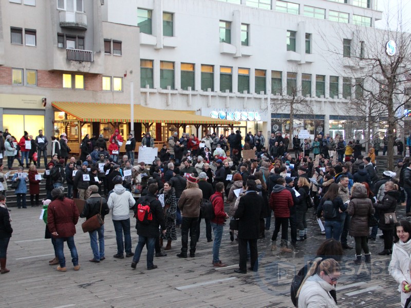 Protest în municipiul Satu Mare, împotriva ”Diktaturii”. Sătmărenii, așteptați în stradă