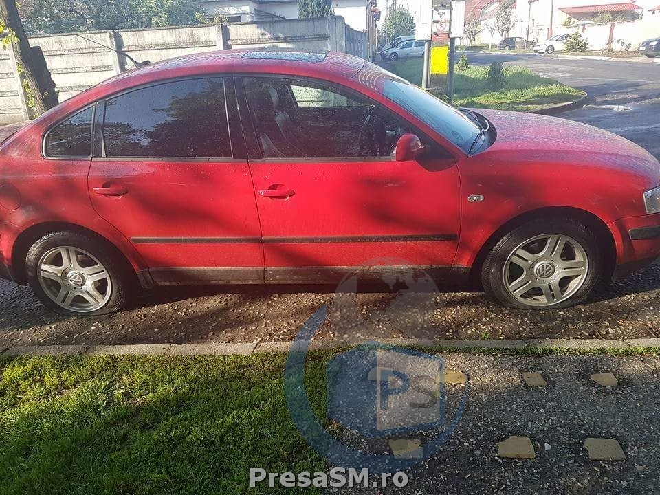 FOTOGALERIE. REVOLTĂTOR. Un șofer și-a distrus mașina pe drumurile din Satu Mare