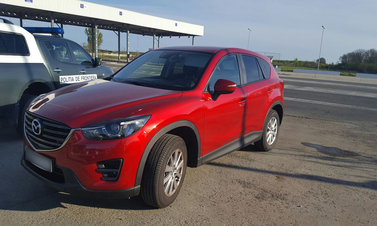 FOTOGALERIE. Lovitură pentru un șofer. Mașină de circa 30.000 de euro confiscată la Petea