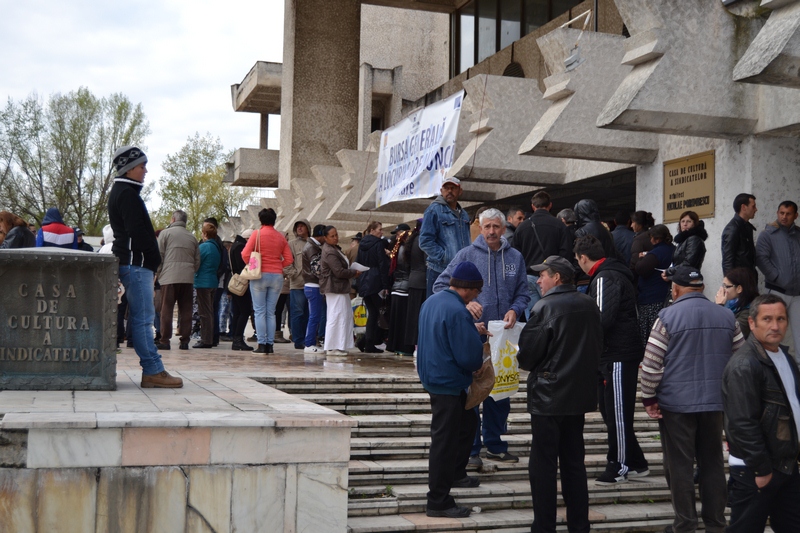 ÎNGRIJORĂTOR! Firmele sătmărene se chinuie să angajeze oameni și nu reușesc. Multe companii încep să se împace cu ideea